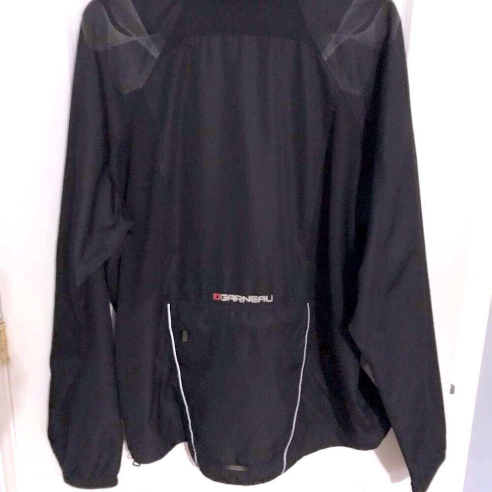 Louis Garneau, lightweight, running/cycling /walking light shell jacket. - Picture 5 of 7